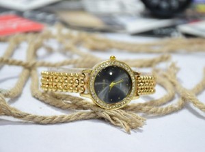 ساعت دستبندی زنانه