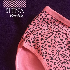 شورت نخی زنانه